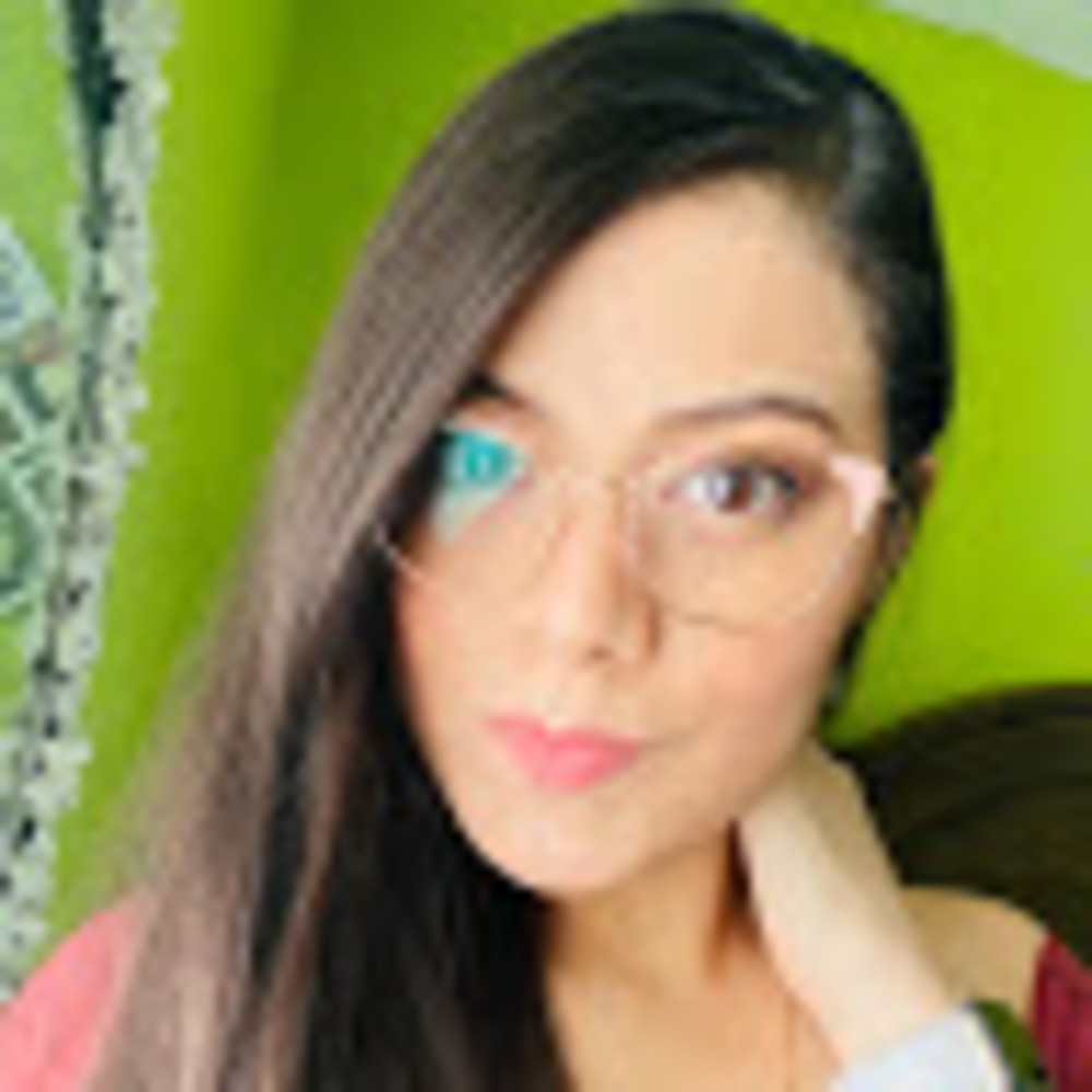 Meet your Posher, Yoselyn